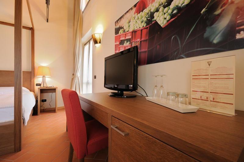 Agriturismo Colombarino Villa Desenzano del Garda Kamer foto